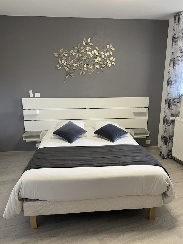 Hôtel Macarena pet-friendly hotel Venarey-Les-Laumes