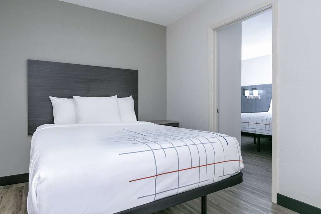 La Quinta Inn by Wyndham Dallas Uptown - photo 78