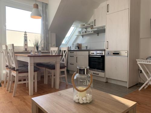 Kleine Brise Apartment 7 — 4-Star Luxury Hotel in Busum, Germany