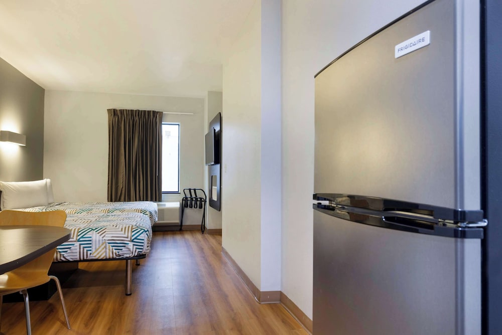 Studio 6 Suites Texas City Tx I 45 South - photo 16