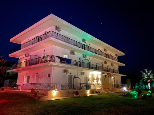 MaritsasRooms — Stavros — photo 4