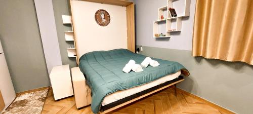 Apollo 4 Luxury Apartment — 4-Star Luxury Hotel in Katerini, Greece