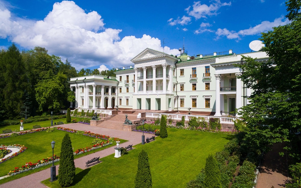 Park Hotel Morozovka — hotel in Mendeleyevo