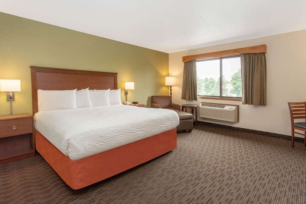 AmericInn by Wyndham Calumet - photo 12