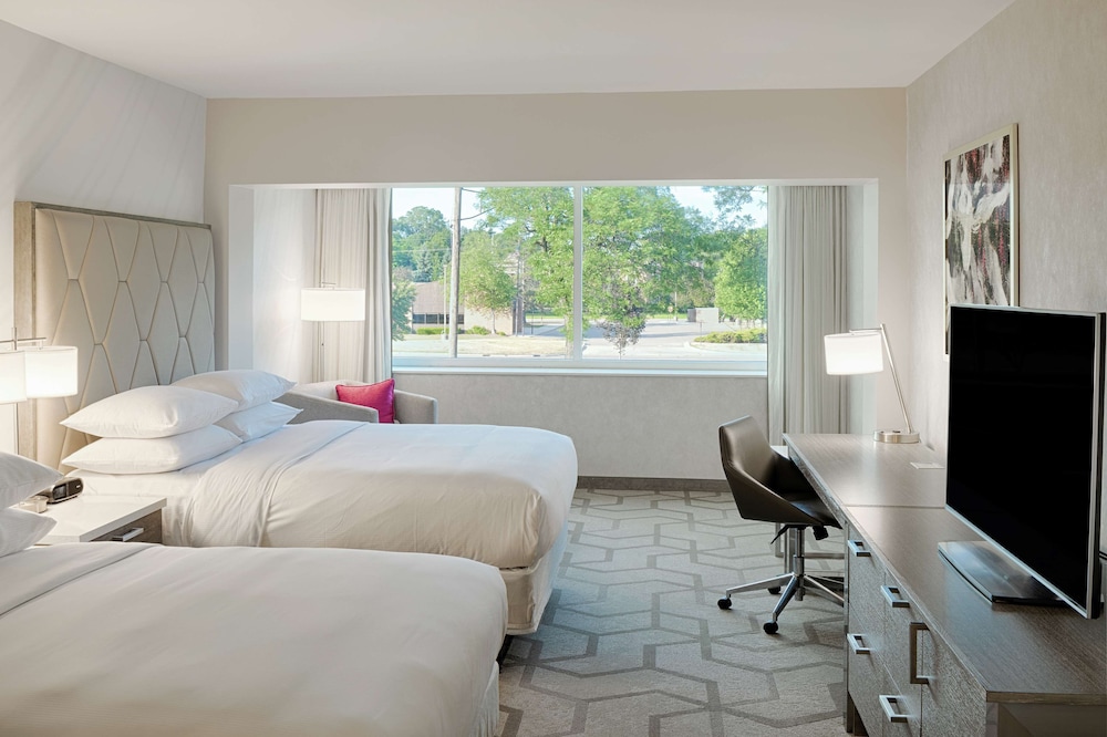 The Kingsley Bloomfield Hills a DoubleTree by Hilton - photo 55