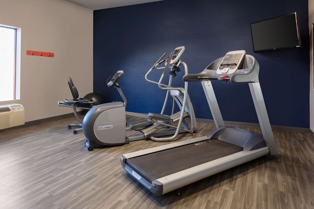 Hampton Inn Castle Rock - photo 8