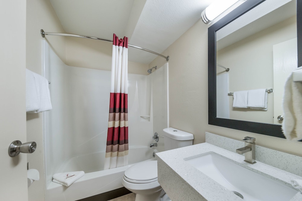 Red Roof Inn & Suites Denton - photo 23