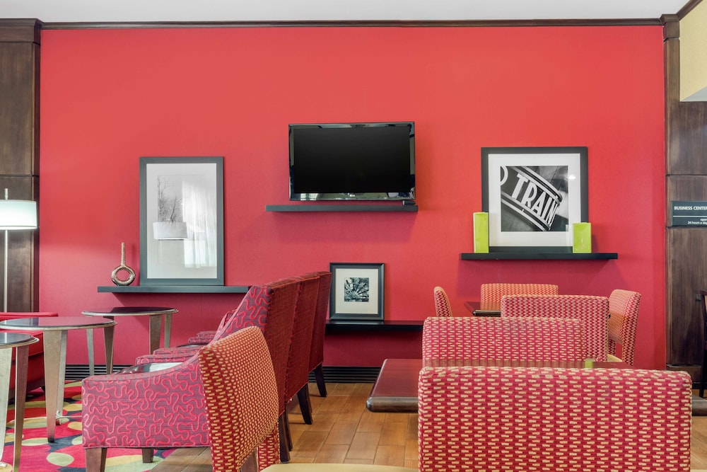Hampton Inn Brookhaven - photo 17