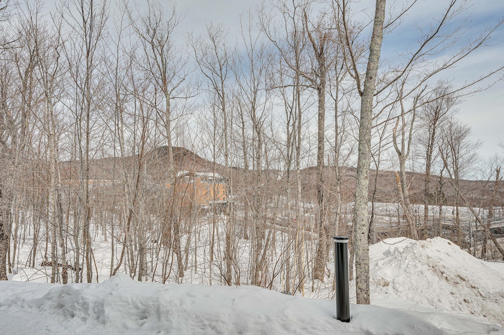 Ski In Resort Family Condo with Deck at Jay Peak - photo 40
