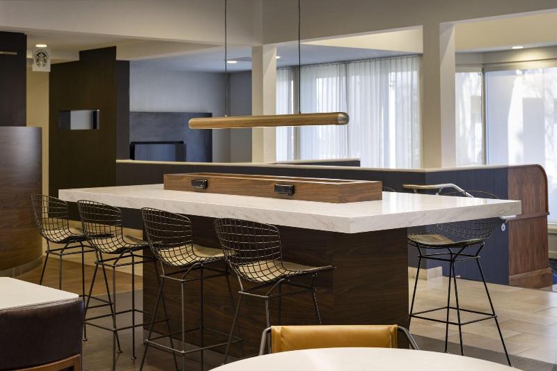 Courtyard by Marriott San Mateo Foster City - photo 129