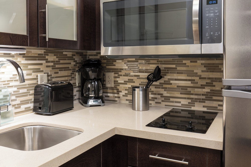 Holiday Inn Express & Suites Las Vegas E Tropicana by IHG - photo 14