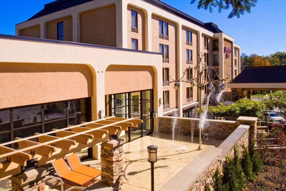Hampton Inn Wheeling - photo 31