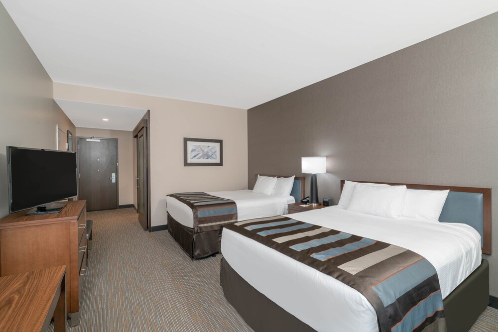 Courtyard by Marriott Seattle SeaTac Airport - photo 8