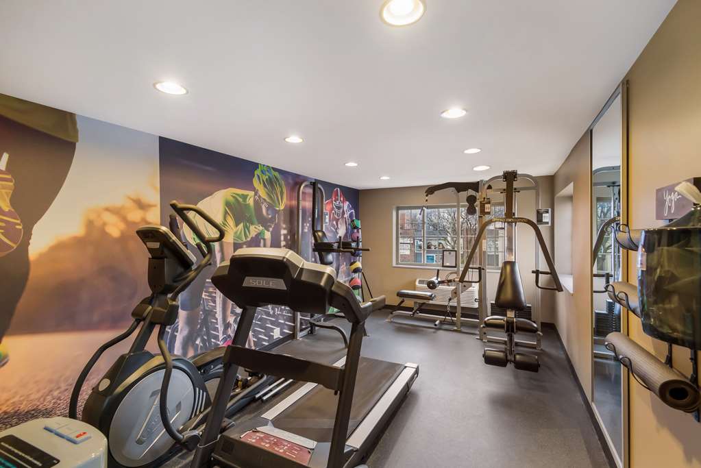 Clarion Pointe Downtown - photo 23