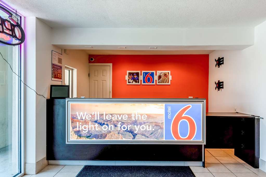 Motel 6 Houston TX East - photo 20