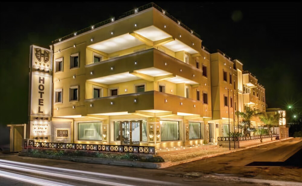 Bhb Hotel - carbon neutral hotel in Manduria