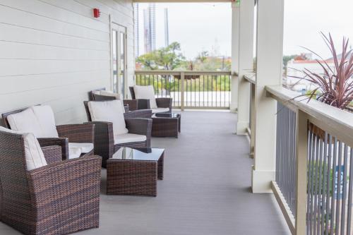 Hotel Whiskey in Pascagoula - photo 36
