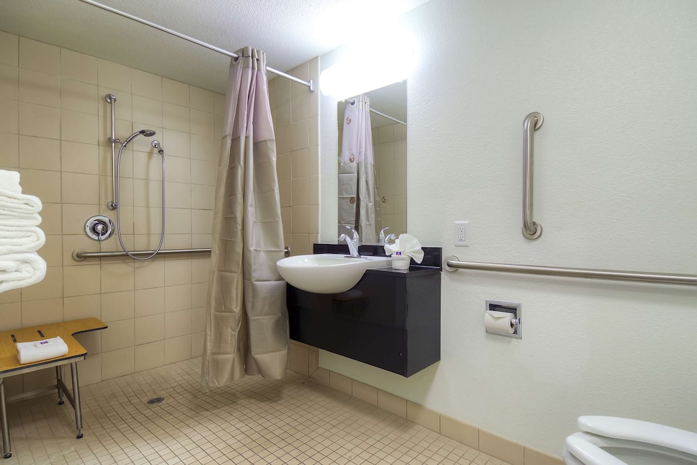 Studio 6 Suites Las Vegas NV Tropicana - photo 36