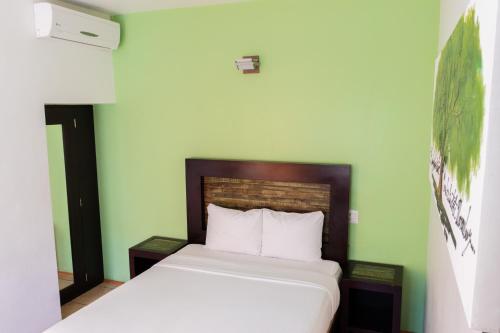 Happy Express Hotel