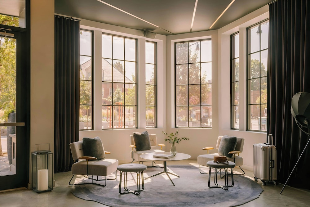 Lark Hotels 907 Main - photo 2