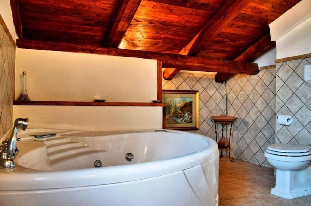 Dreams Valley B&B — 4-Star Luxury Hotel in Valmontone, Italy