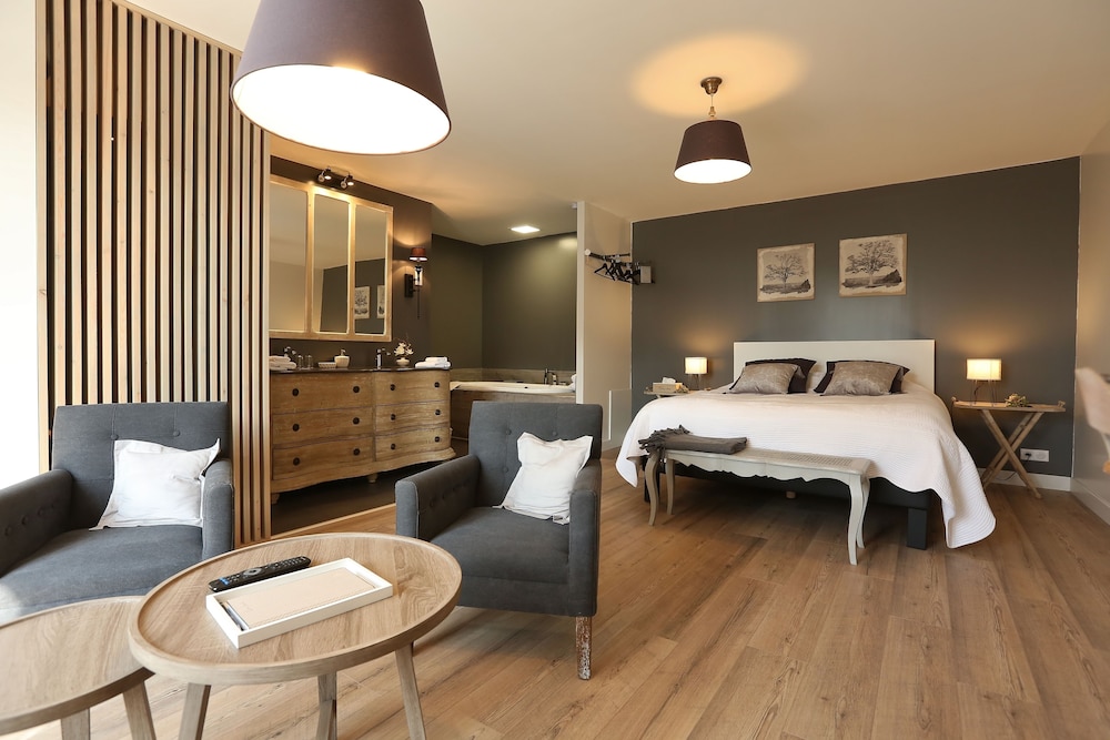Herbes Folles — 4-Star Luxury Hotel in Steenwerck, France