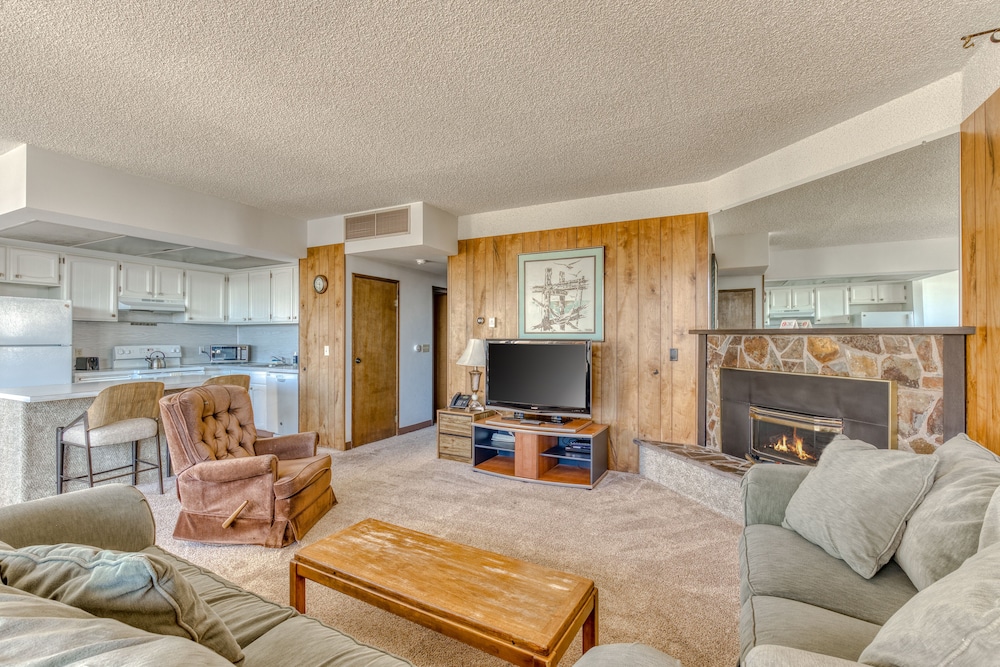 Sand & Sea Resort Condominiums - photo 580