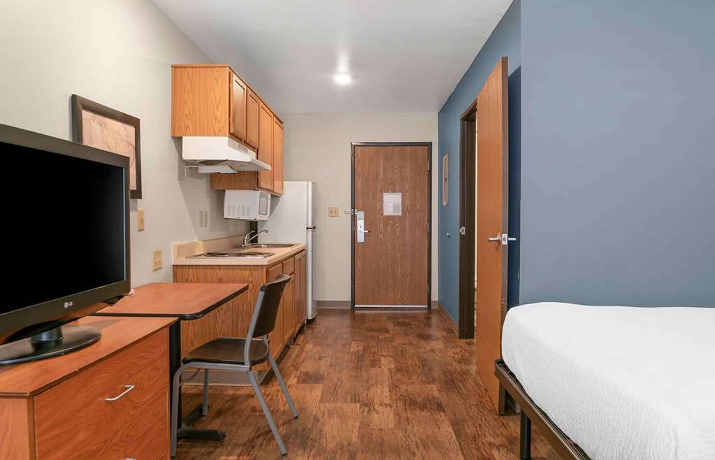 Extended Stay America Select Suites Kalamazoo West - photo 16
