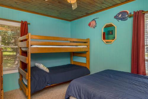 Papas Place by Oak Island Accommodations - photo 20