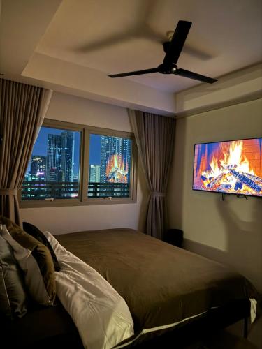 Modern 1BR Executive Suite l Best City View of BGC l The Residences BCCT — 4-Star Luxury Hotel in Manila, Philippines