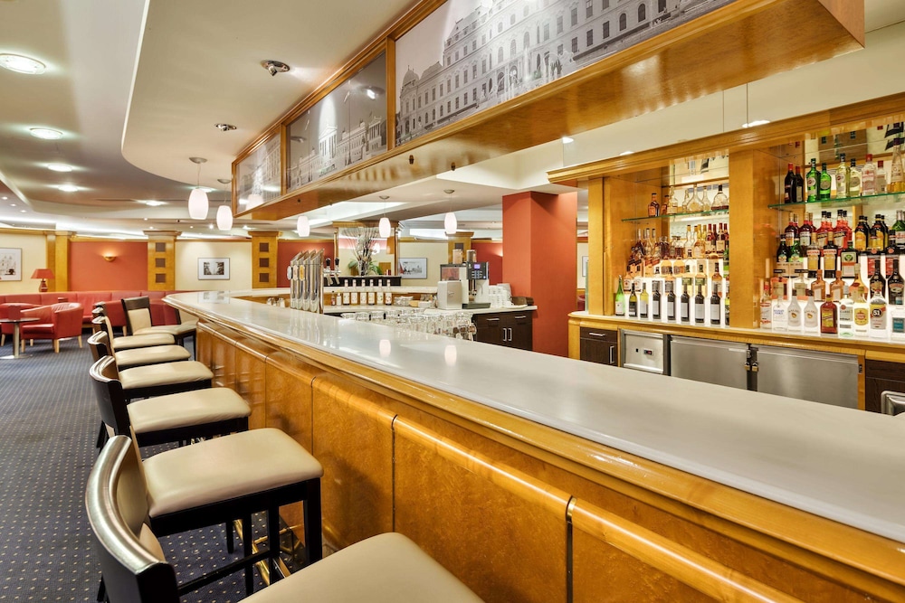 מזון ומשקאות