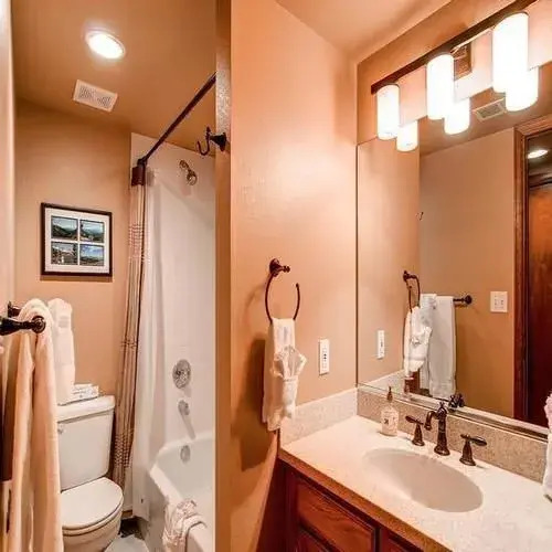 Village Point By Pinnacle Lodging - photo 12