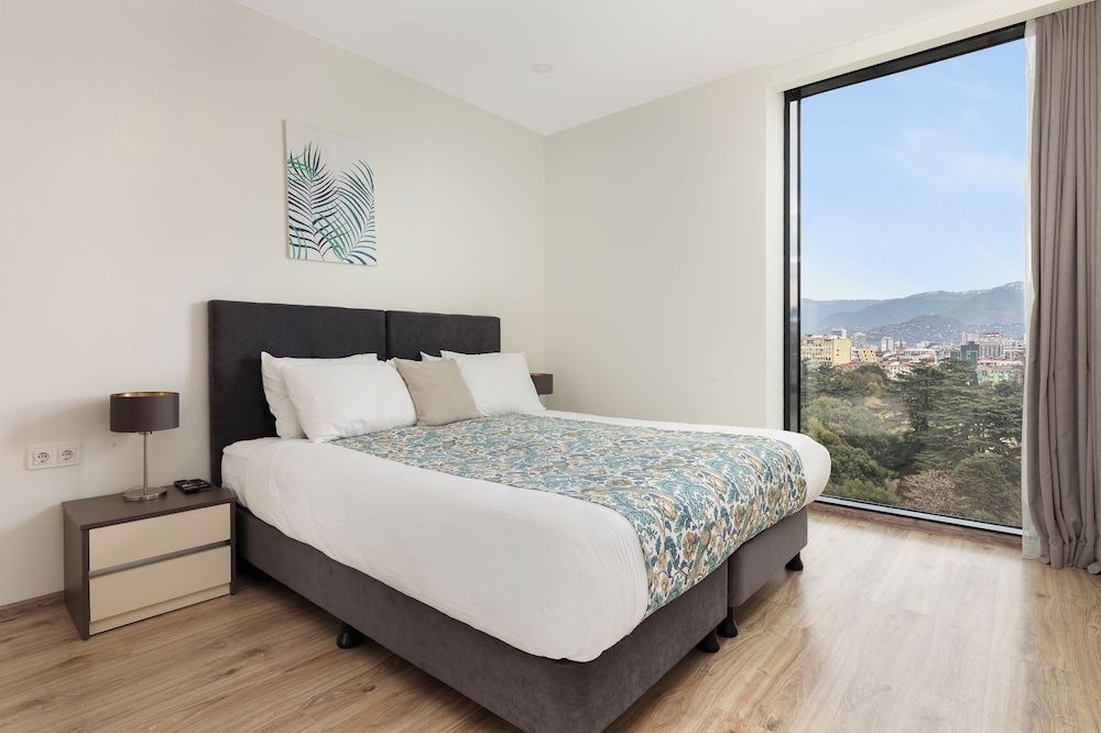 Bellevue Residence Suites