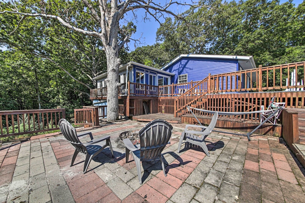 Woodsy Home With View 1 Mi To Lake Shelbyville 17921805 — Shelbyville