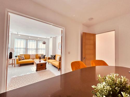 Lrg Stunning 5BD CrouchEnd House — 4-Star Luxury Hotel in London, United Kingdom