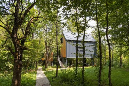 Tree Elements treehouse retreat — 4-Star Luxury Hotel in Slunj, Croatia