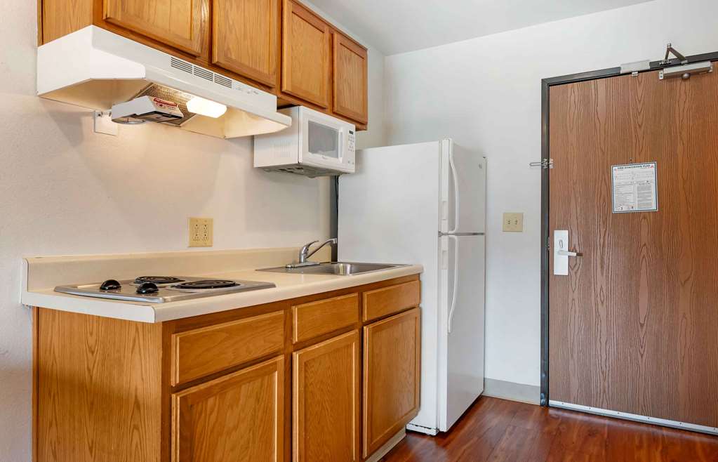 Extended Stay America Select Suites Cincinnati Sharonville - photo 11