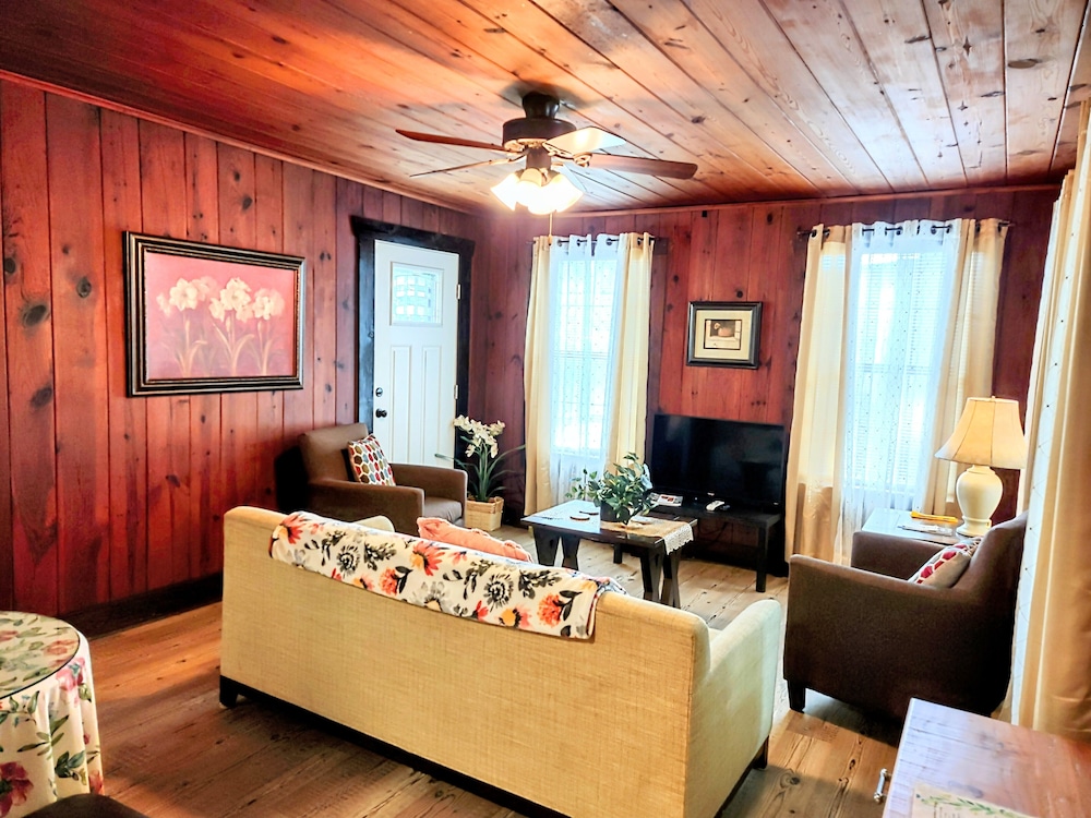 Edgewater Resort Cottage #1 - photo 79