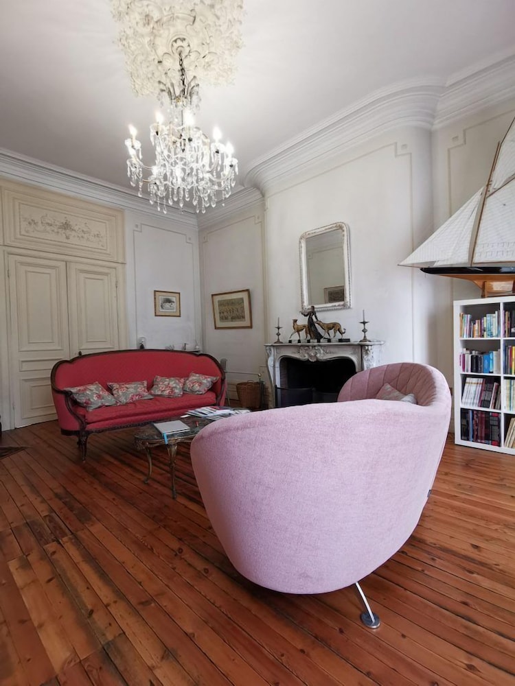 La Belle Boulonnaise in Boulogne-Sur-Mer, France