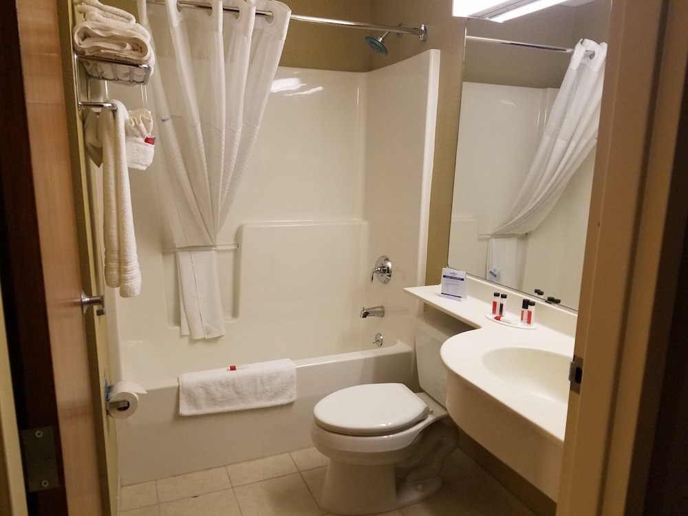 Microtel Inn & Suites by Wyndham Dover - photo 31