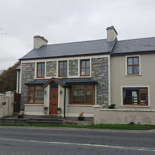 Home From Home 21263503 — Castleisland