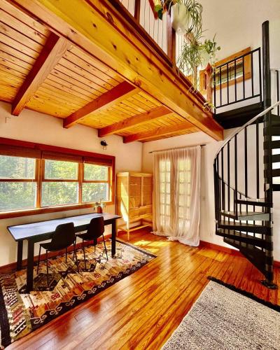 Stunning Catskills Cabin — Boonsboro — photo 4