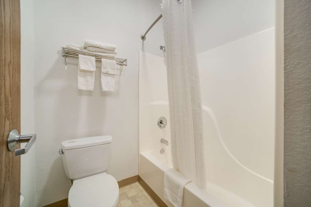 Knights Inn New Florence - photo 9