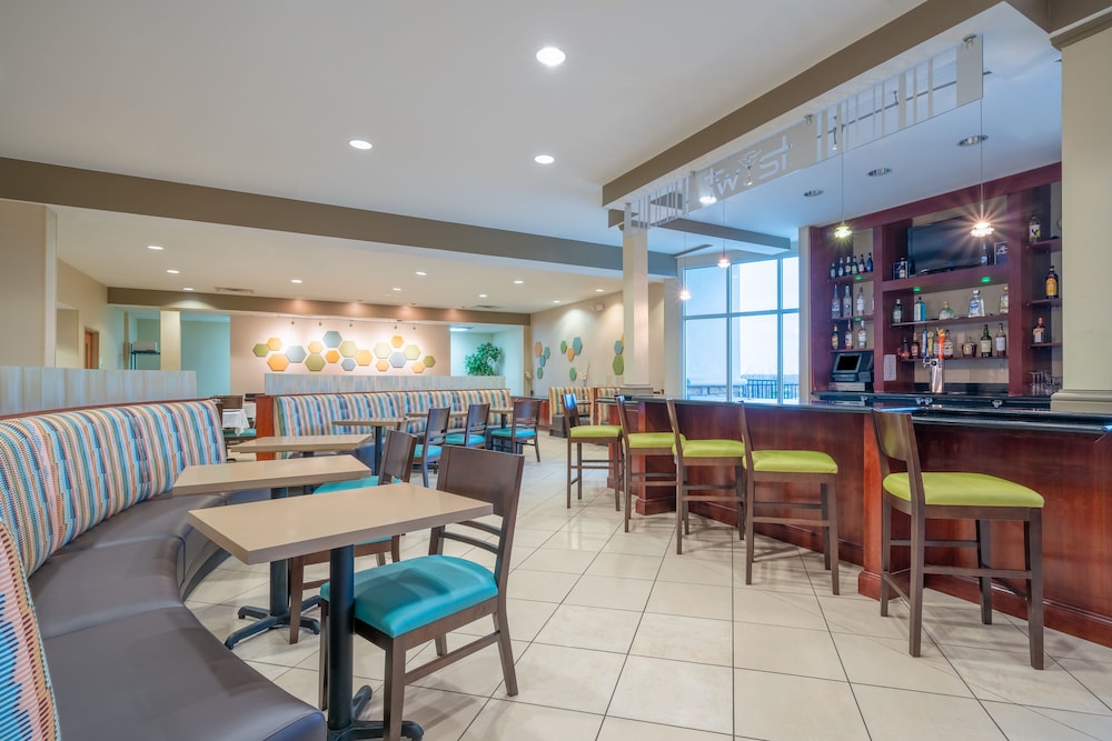 Holiday Inn Manassas Battlefield by IHG - photo 21
