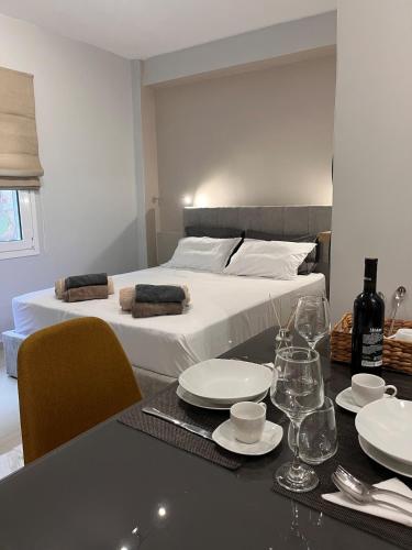 Athens Urban Retreat Apartment City Center Fiber Wi Fi — 4-Star Luxury Hotel in Athens, Greece
