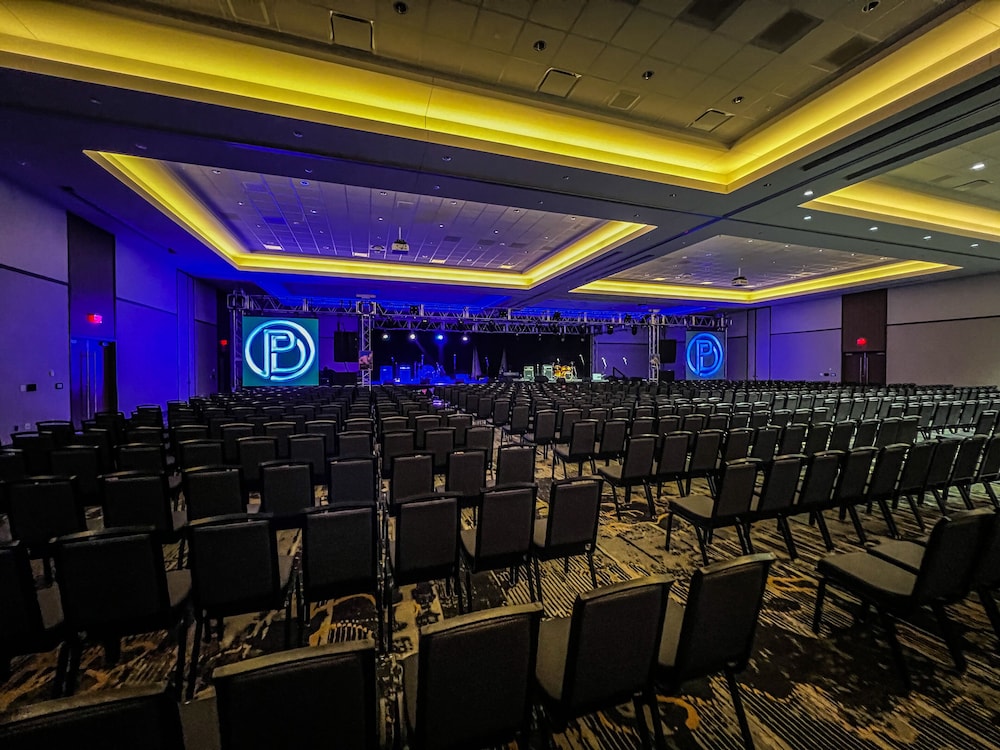 Crowne Plaza Kearney by IHG - photo 86