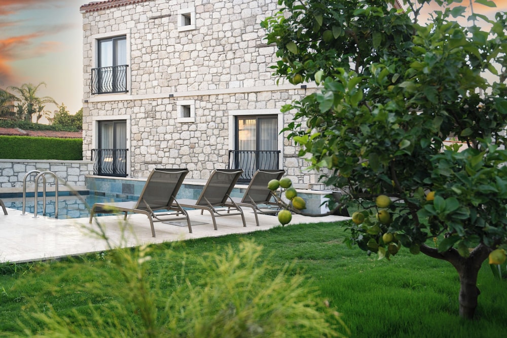 Fethi Baba Konağı - carbon neutral hotel in Cesme