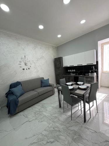 Vesuvius House — 4-Star Luxury Hotel in Naples, Italy