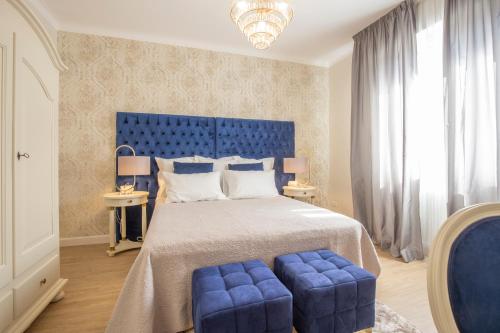 CRYS: Apartments Holiday Business Blu — 4-Star Luxury Hotel in Verona, Italy