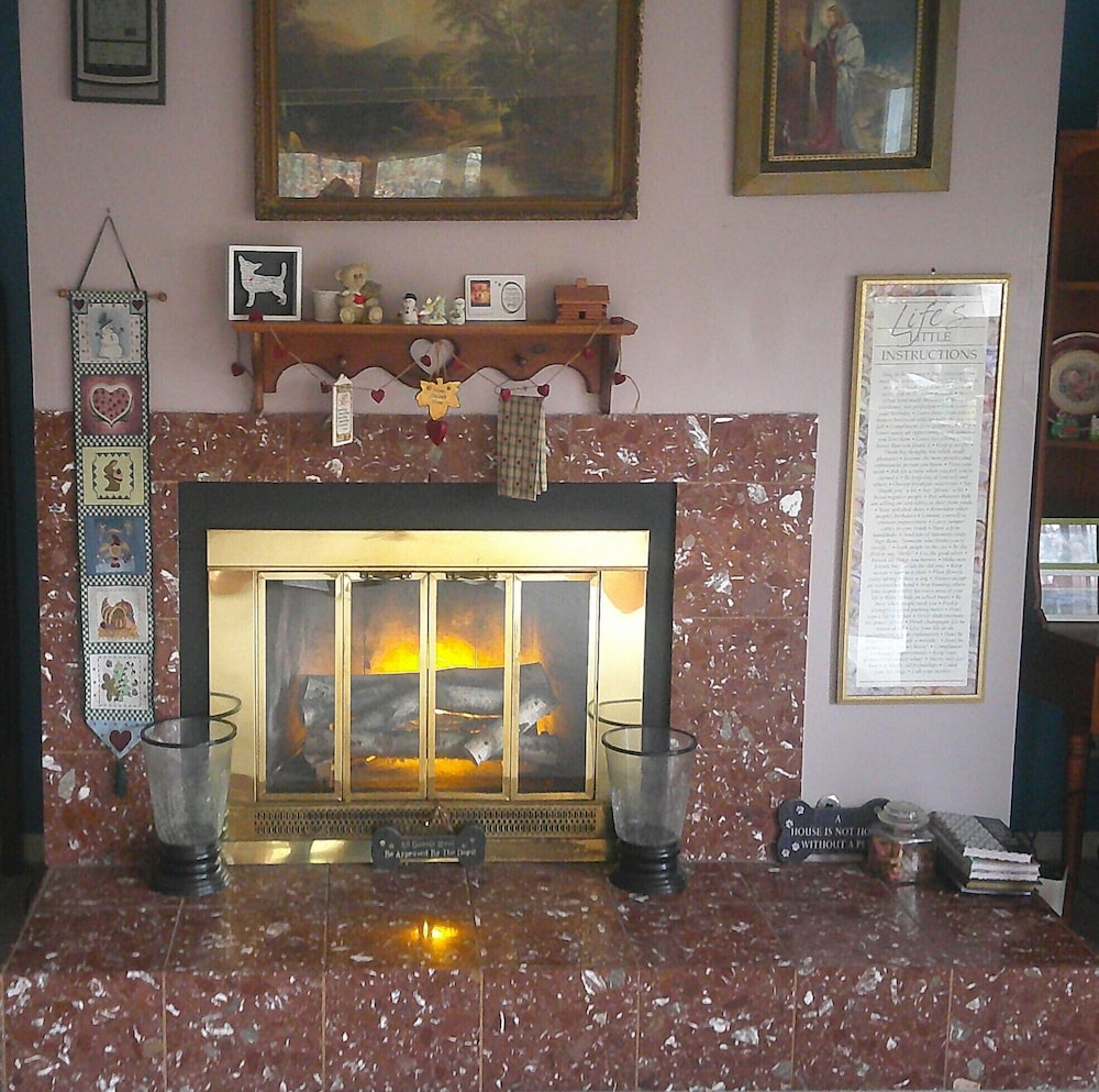 Lil Black Bear Inn - photo 131